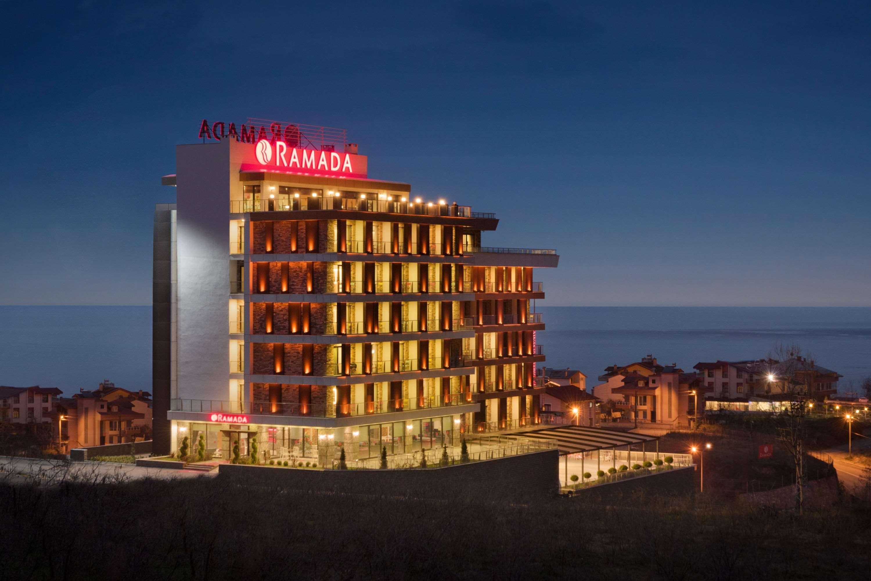 Готель Ramada By Wyndham Giresun Piraziz Екстер'єр фото