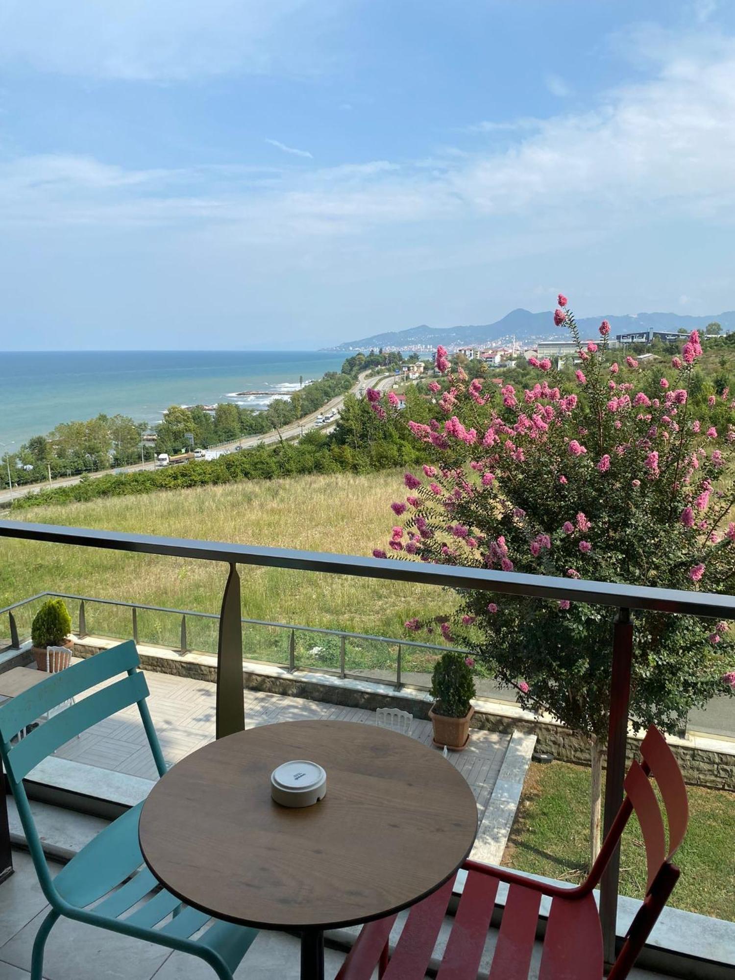 Готель Ramada By Wyndham Giresun Piraziz Екстер'єр фото