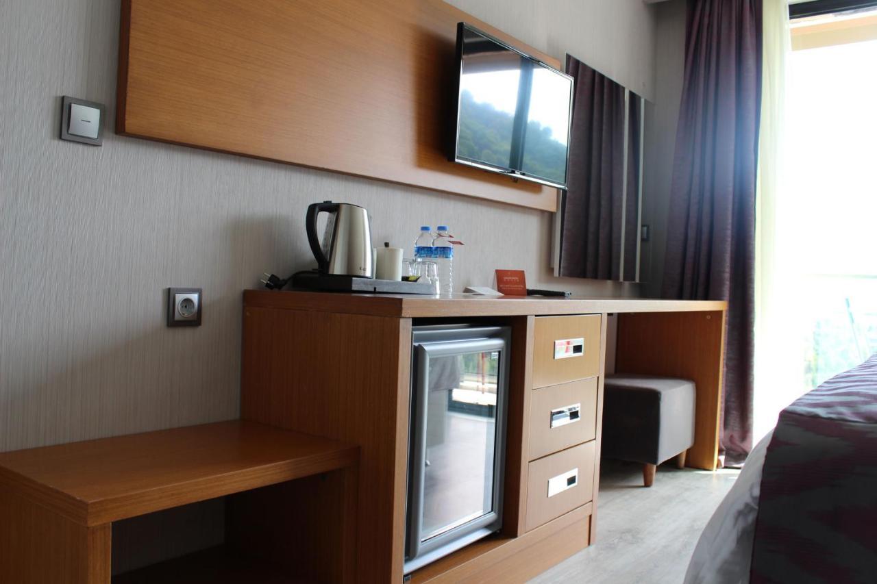 Готель Ramada By Wyndham Giresun Piraziz Екстер'єр фото