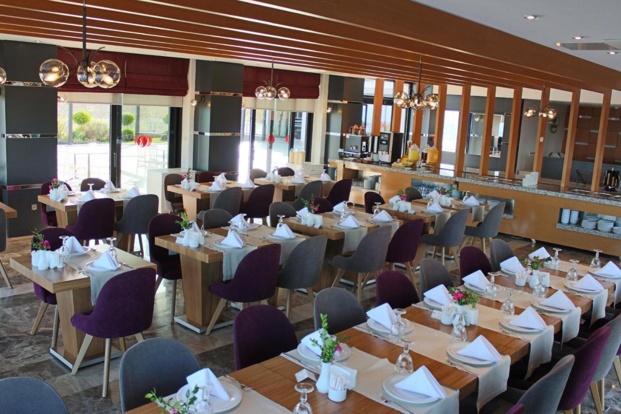 Готель Ramada By Wyndham Giresun Piraziz Екстер'єр фото